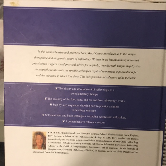 Reflexology A Basic Guide Illustrated Book by Beryl Crane EUC w/ Body Maps 1999 - Picture 6 of 6